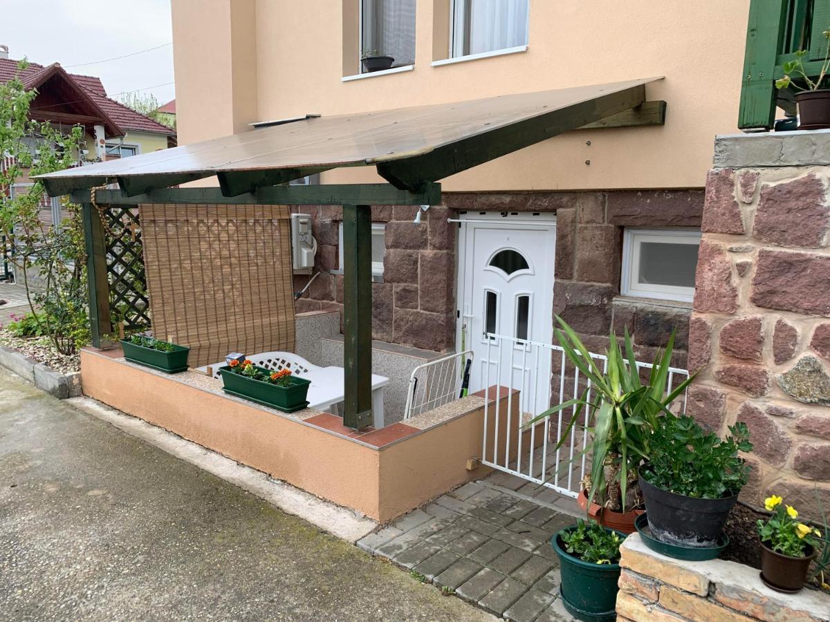 Agape Mini Apartment Balatonalmadi